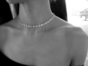 Enlarge photo: Rosetta/Necklace: NISHIKAWA Katsuhito 